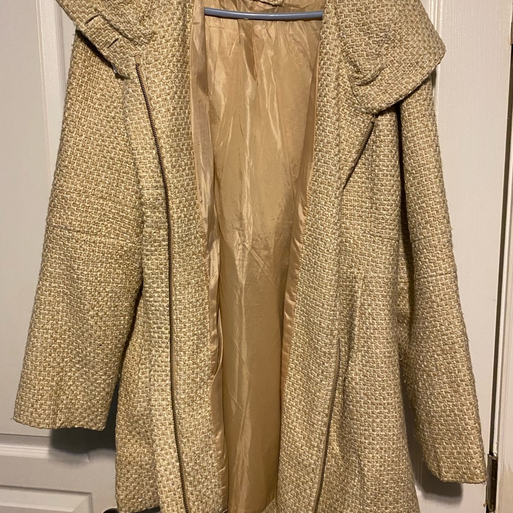 Elegant Cream Women's Coat